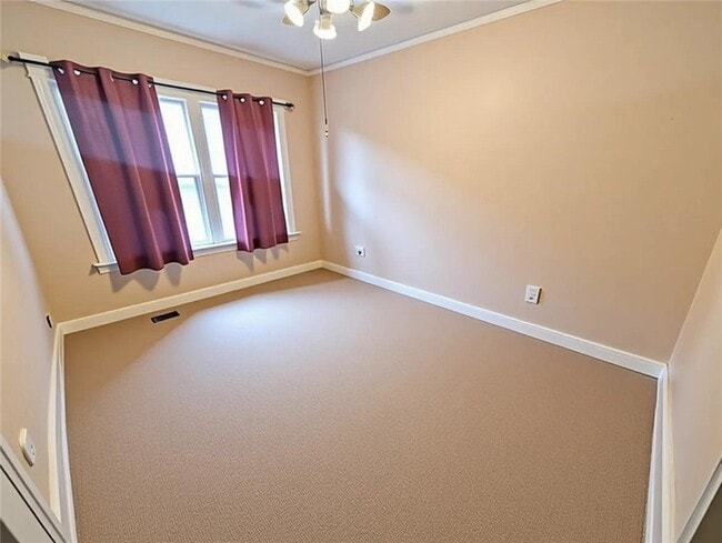 Building Photo - 43 Sargent Ave