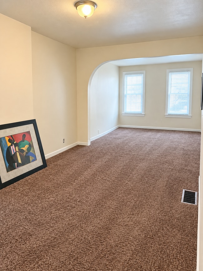 Building Photo - 1101 Elm St