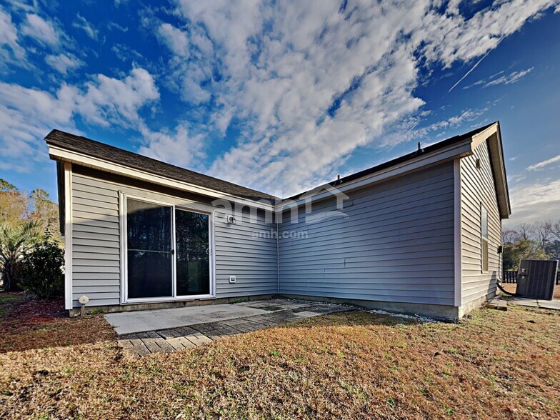 Building Photo - 537 Beverly Dr