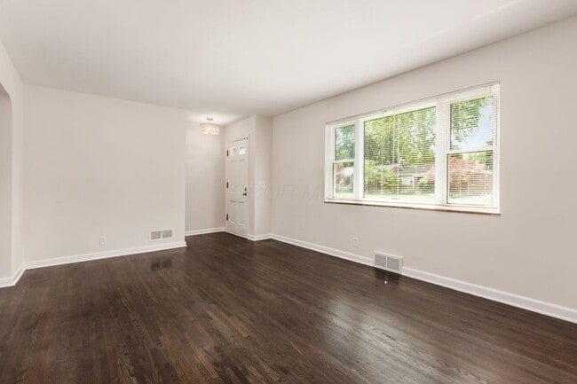 Building Photo - 336 E Weisheimer Rd