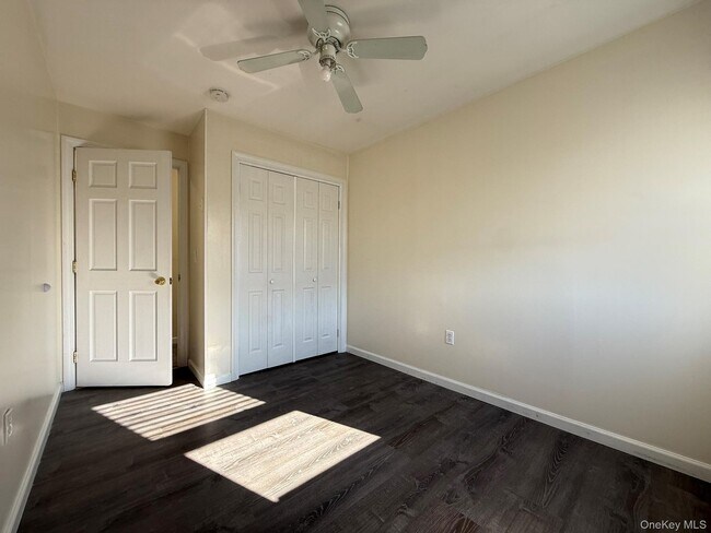 Building Photo - 51 Schneider Ave