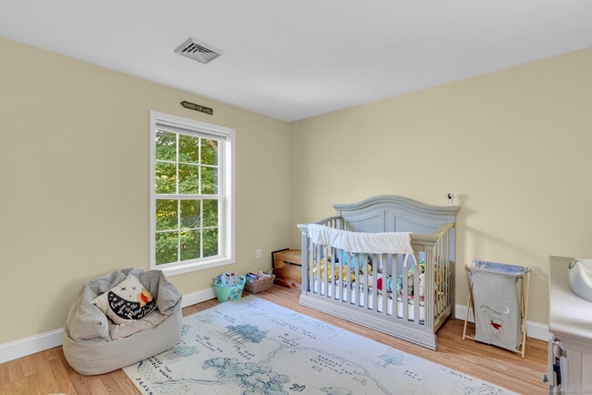 Building Photo - 943 Mt Vernon Rd