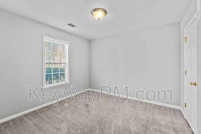 Building Photo - 1805 Honeysuckle Way