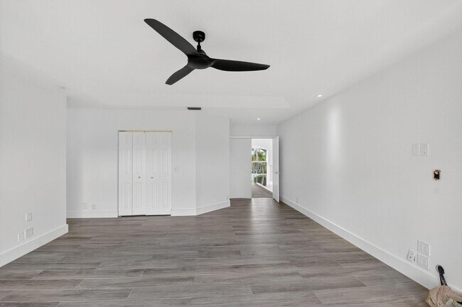 Building Photo - 11119 Blue Coral Dr