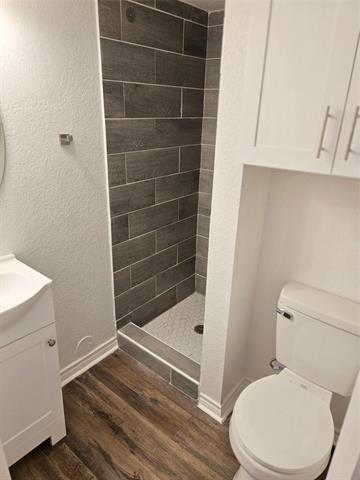 Building Photo - 7800 Irish Dr