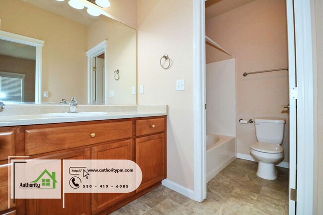 Building Photo - 3516 Humbug Dr