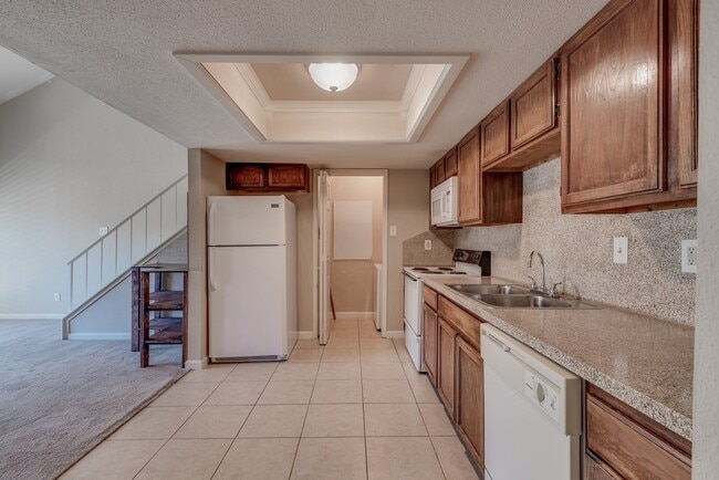 Building Photo - 14777 Wunderlich Dr