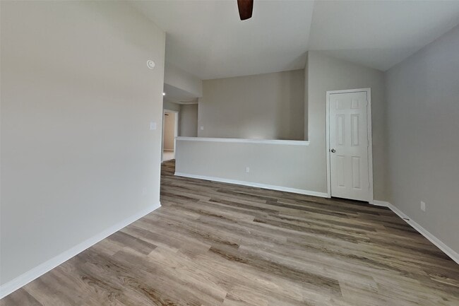 Building Photo - 15214 Taos Creek Ct