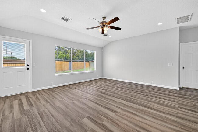 Building Photo - 14934 Sugar Falls Ct