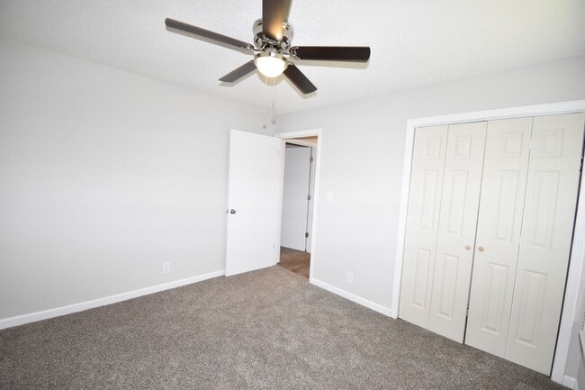 Building Photo - Renovate Dog Friendly Home For Rent Near Cunningham Lane!