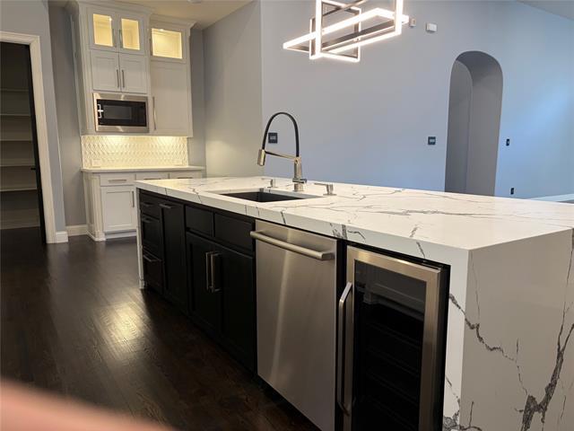 Building Photo - 1147 Spencer St S