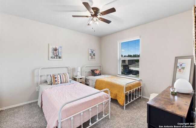 Building Photo - 13911 Great Pnes Ct