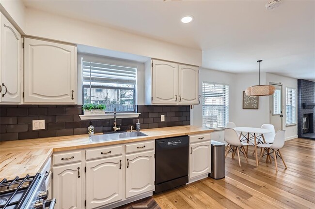 Building Photo - 13205 Kepler Cove