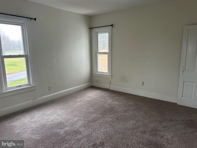 Building Photo - 64 Church Rd