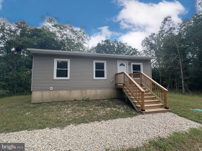 Building Photo - 6951 Weymouth Rd