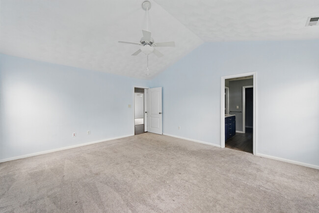 Building Photo - 1023 Snead Dr