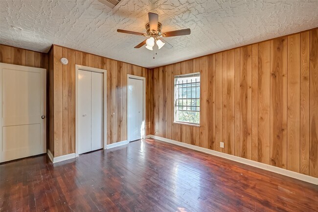 Building Photo - 4905 Brinkley St