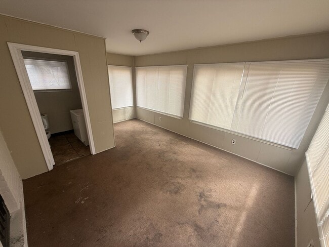 Building Photo - 12847 Maiden St