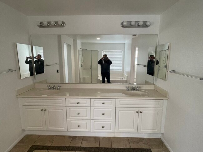 Building Photo - 1974 Arroyo Viejo Dr