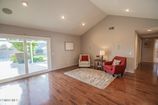 Building Photo - 3065 Starling Ave