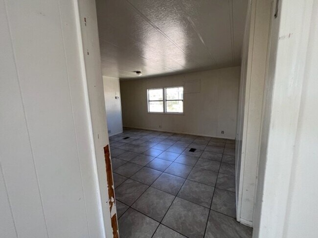 Building Photo - 1288 Pima Way