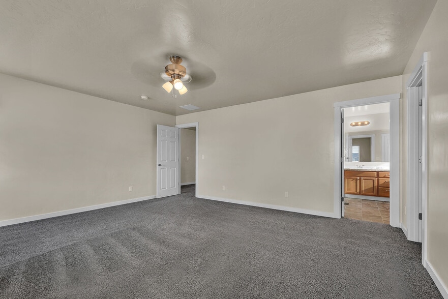 Building Photo - 1633 Placerville St