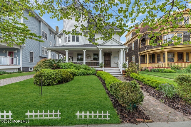 Primary Photo - 304 8th Ave