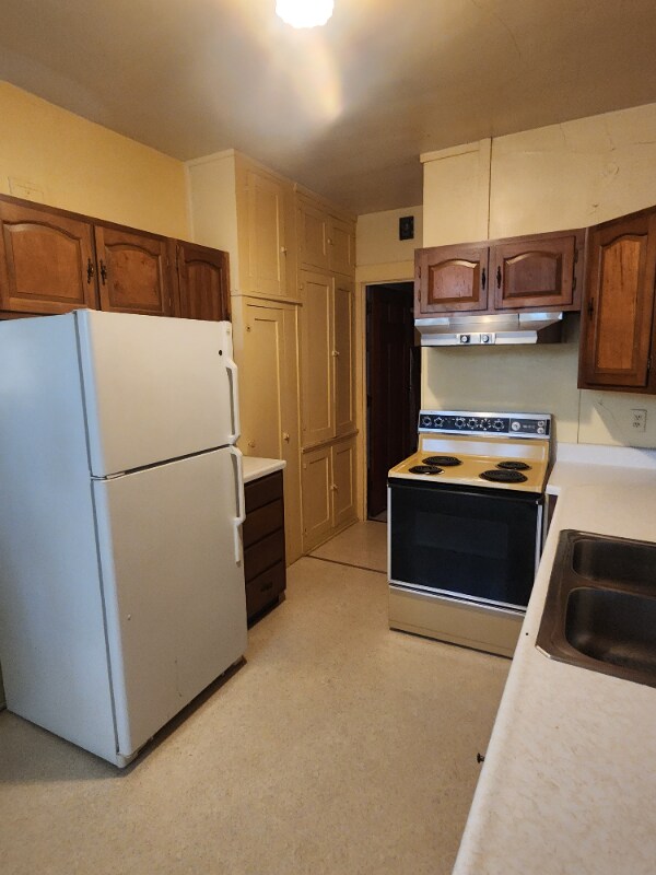 Building Photo - 467 W William St