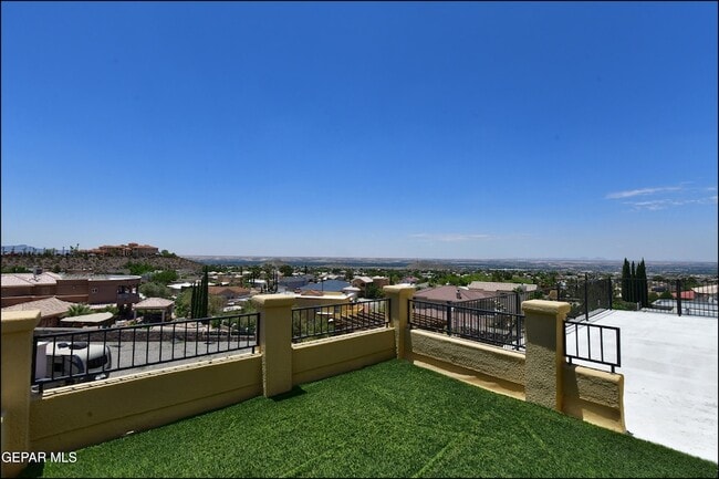 Building Photo - 6732 Pearl Ridge Dr