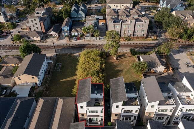 Building Photo - 1505 Colorado St