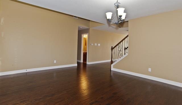 Building Photo - 318 Kissimmee Dr