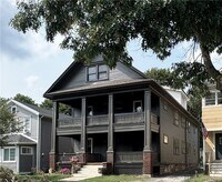 Building Photo - 118 Gregory St