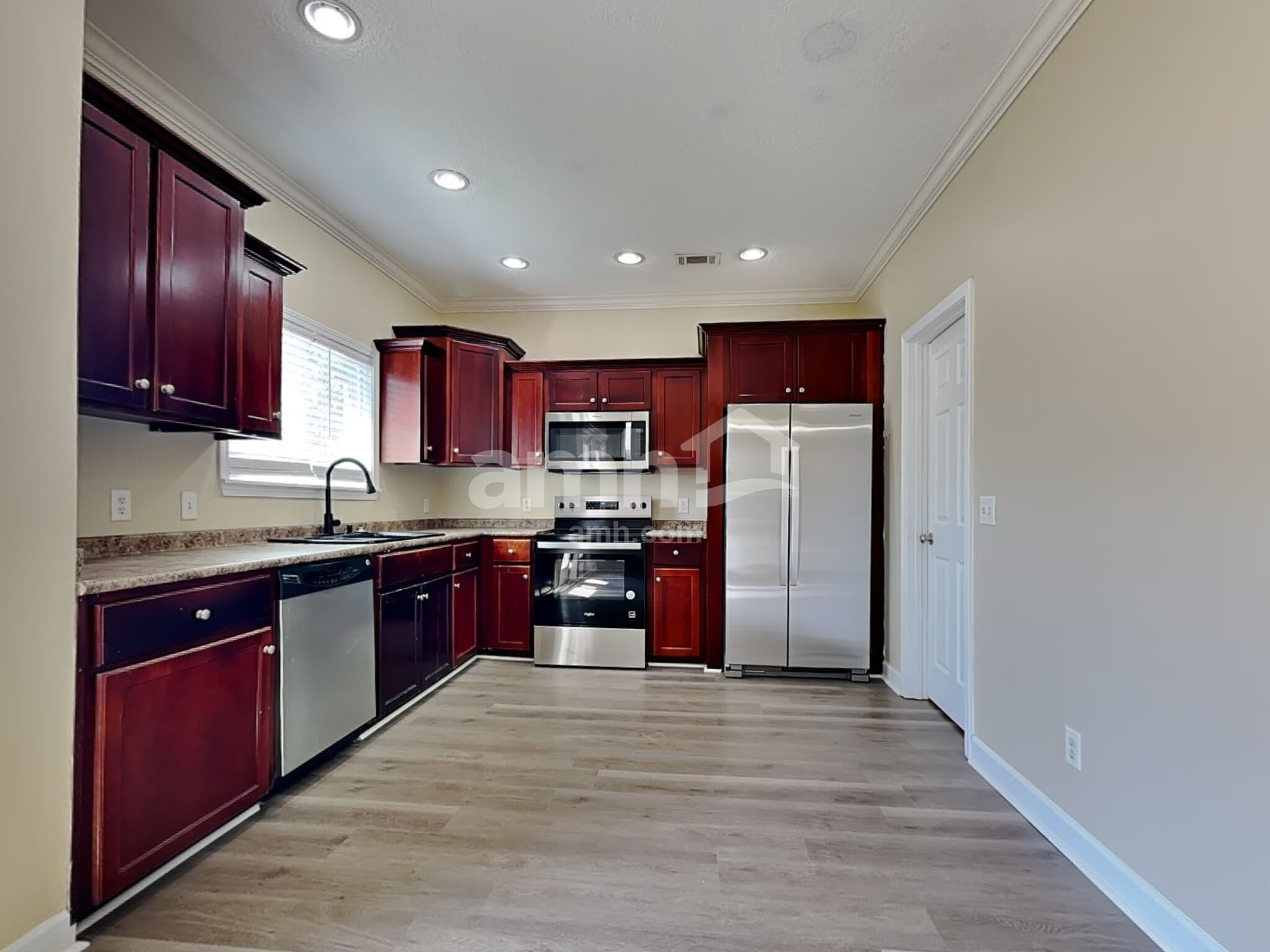 Building Photo - 113 Tolliver Ln