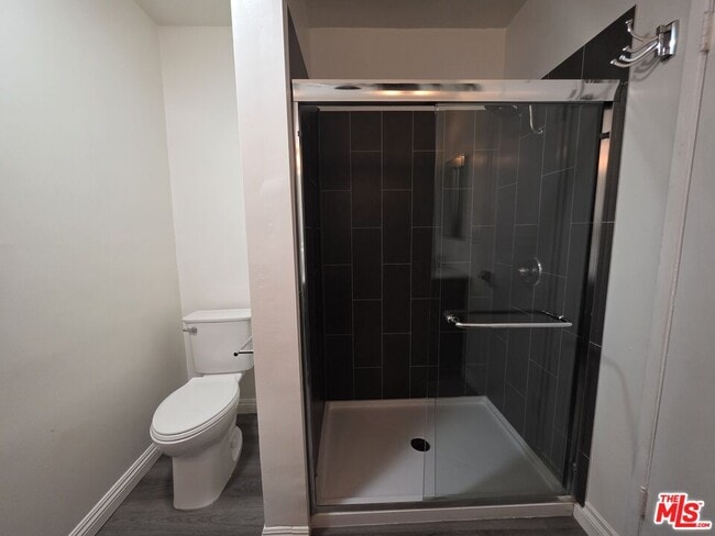 Building Photo - 517 N Francisca Ave