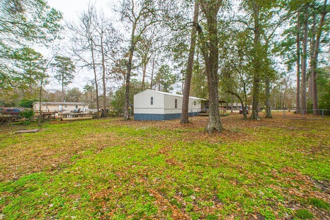 Building Photo - 9140 Sharyn Dr