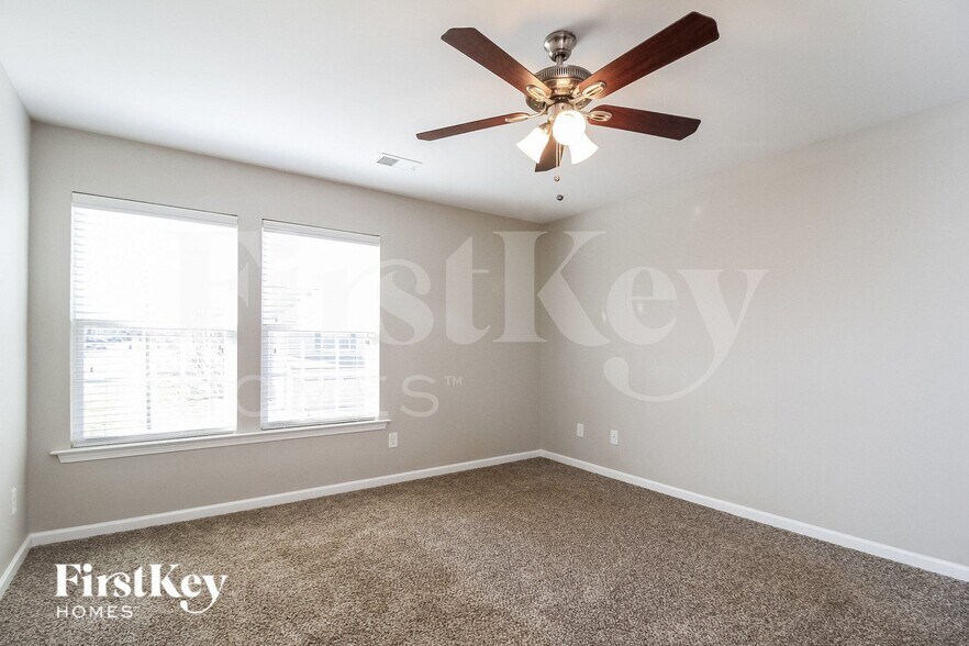 Building Photo - 5615 Misty Hill Cir