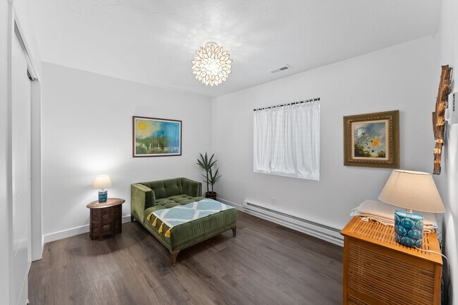 Building Photo - 6682 Serviceberry Dr