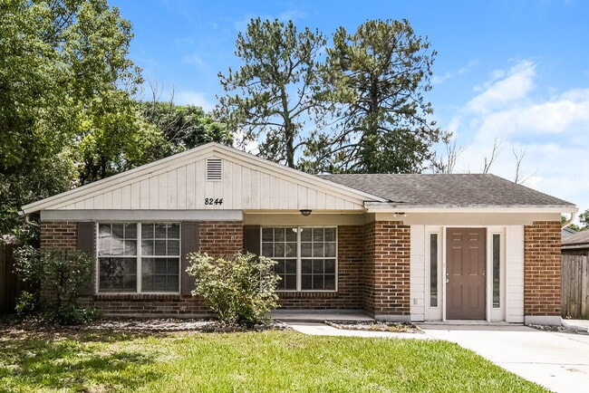 Building Photo - 8244 Yolanda Ct