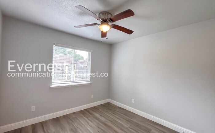 Building Photo - 16211 Corsair Rd