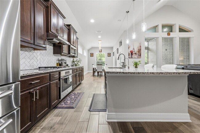 Building Photo - 3013 Chalice Well Dr