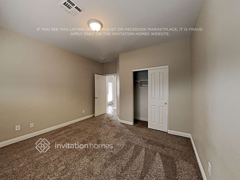 Building Photo - 2260 Laramine River Dr