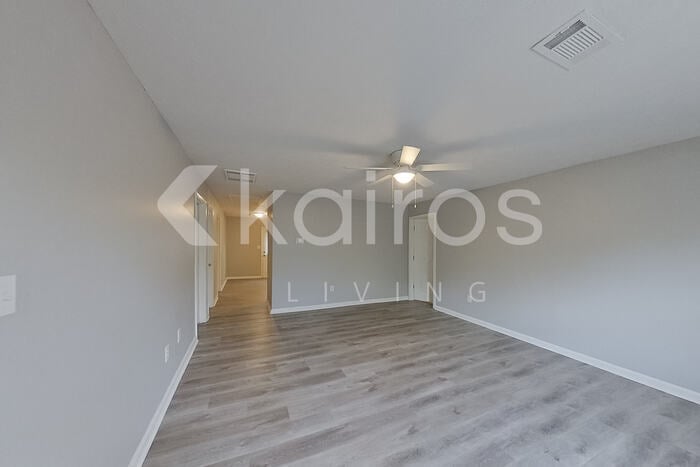 Building Photo - 225 Big Oak Cir