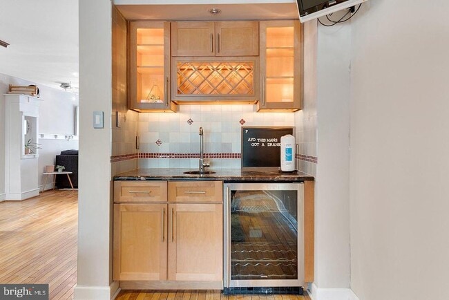 Building Photo - 116 South St