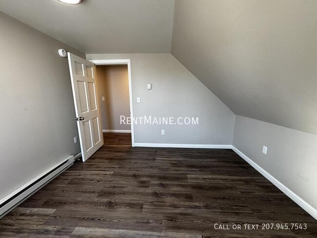 Building Photo - 2 Danielson St