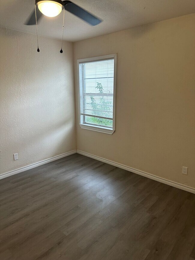 Building Photo - 2bd/1ba in Killeen