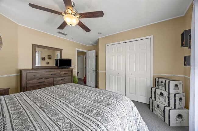 Building Photo - 324 Bonville Dr