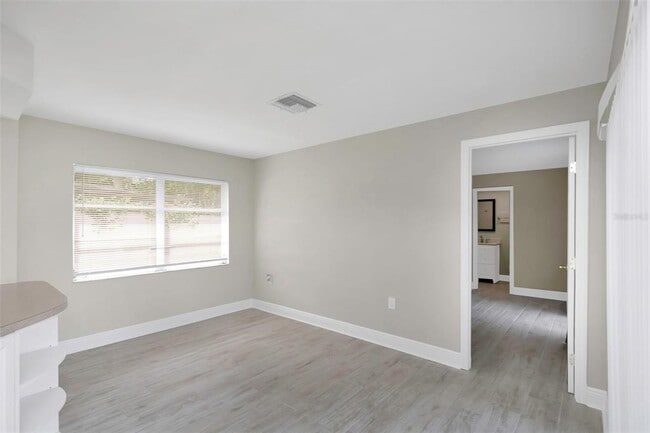 Building Photo - 105 Timberview Dr
