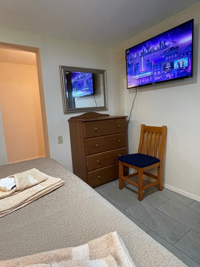 Roku Smart Flat Screen TV - 6030 NY-23