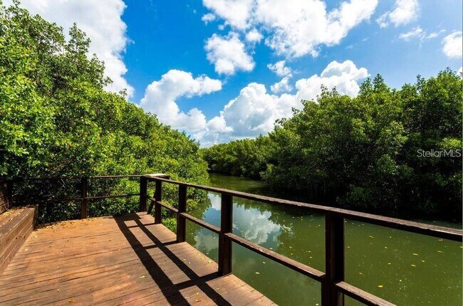 Building Photo - 2904 Lichen Ln