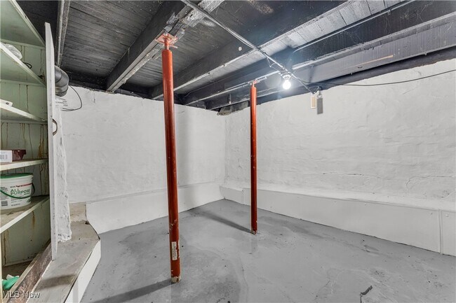 Building Photo - 4307 Gifford Ave